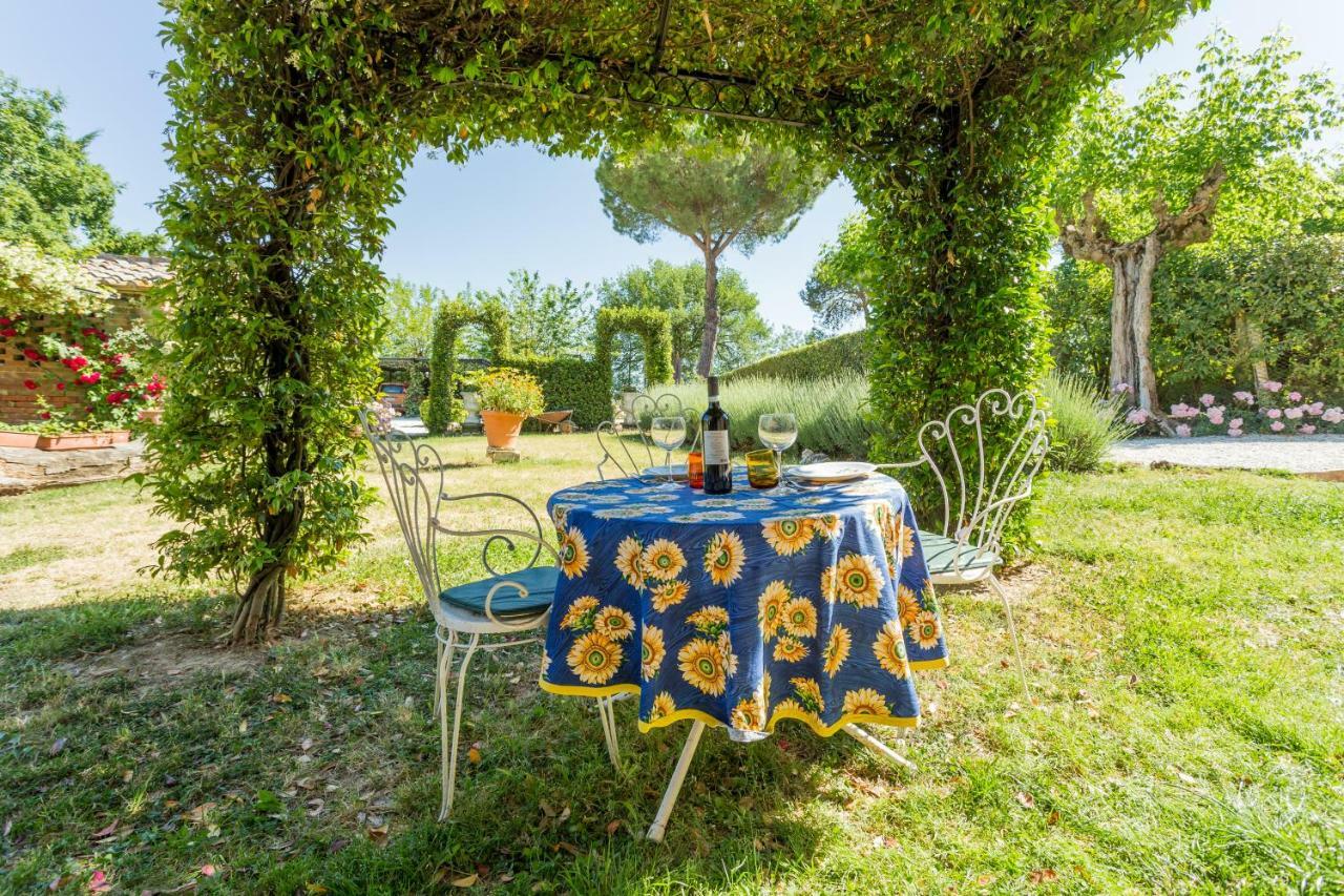 Tenuta Di Argiano A Montepulciano Chianciano Terme Rum bild